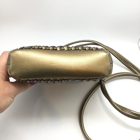 Liz Claiborne Gold Woven Small Crossbody Bag Purse - Picture 9 of 13